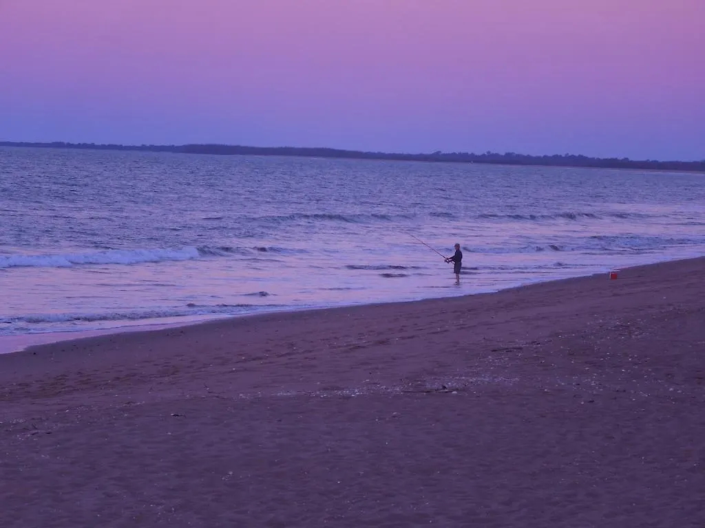 Moore Park Beach Inn Bundaberg Australia