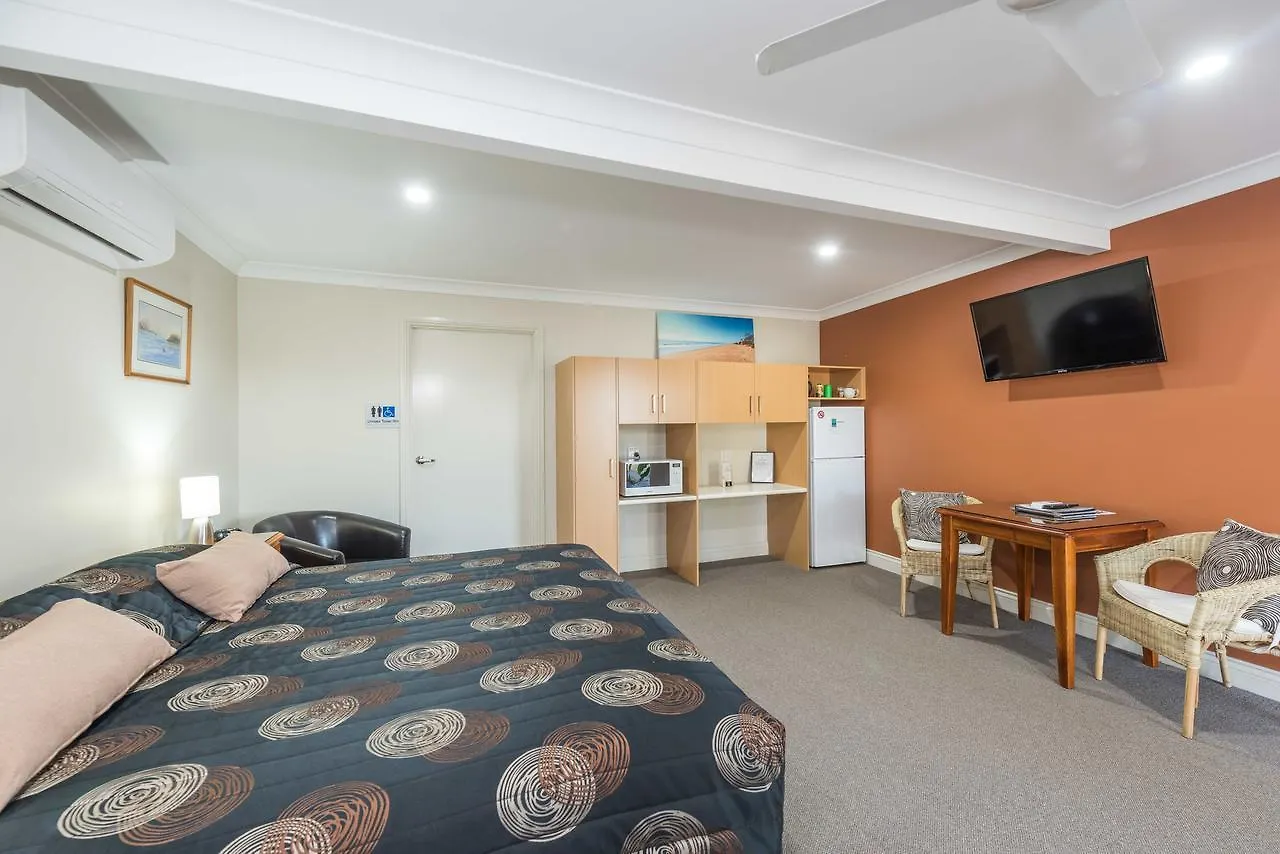 Moore Park Beach Inn Bundaberg