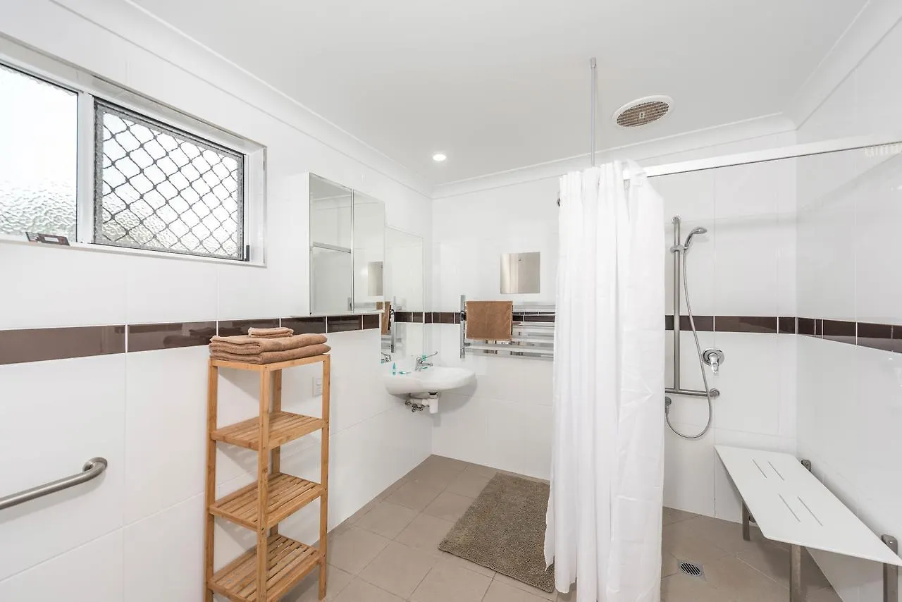 Moore Park Beach Inn Bundaberg Australia