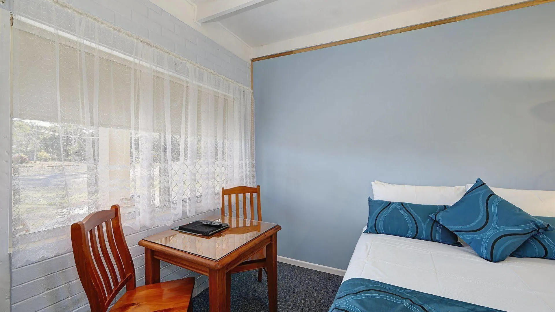 Moore Park Beach Inn Bundaberg